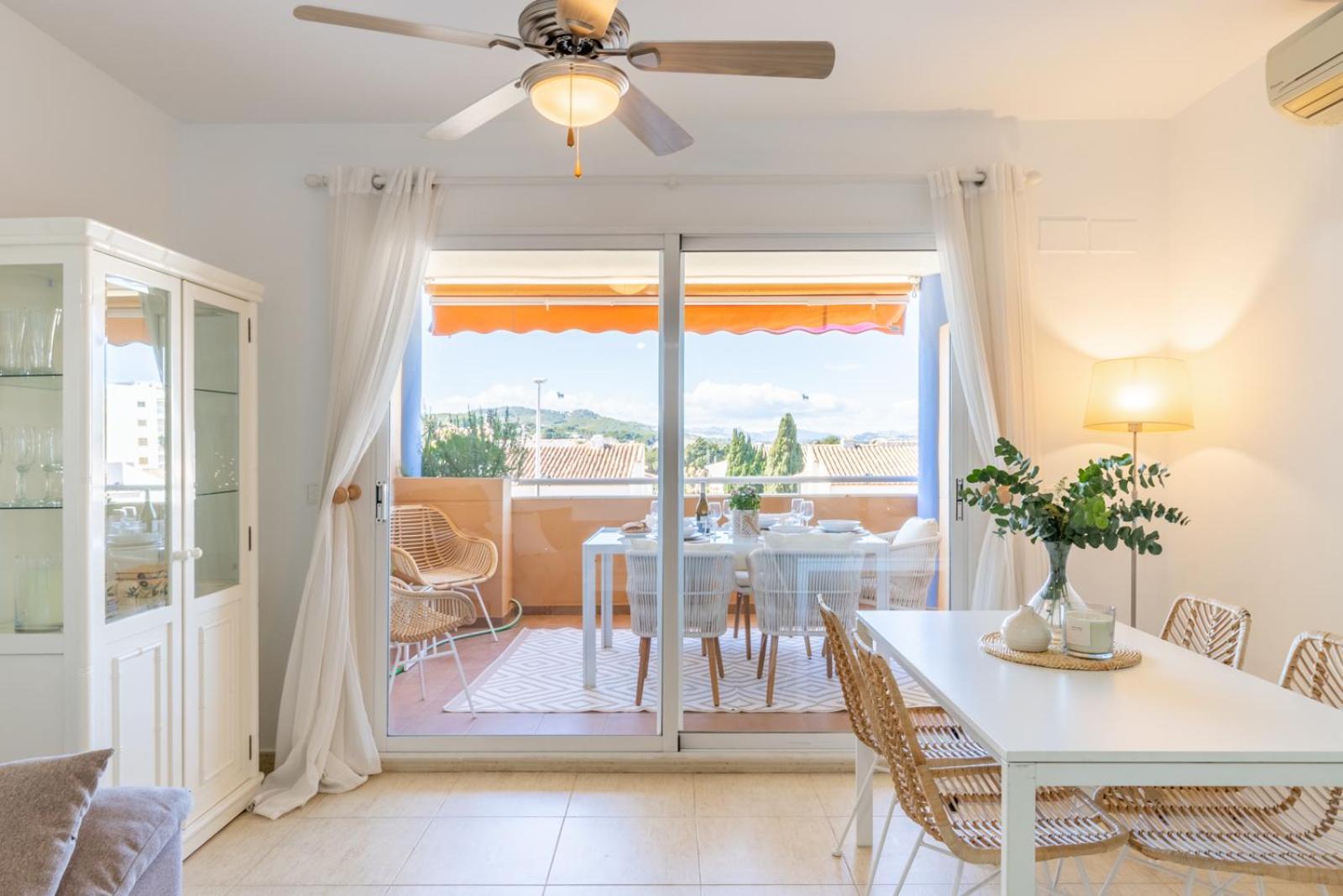 Apartment Atico Duplex En Cala Blanca